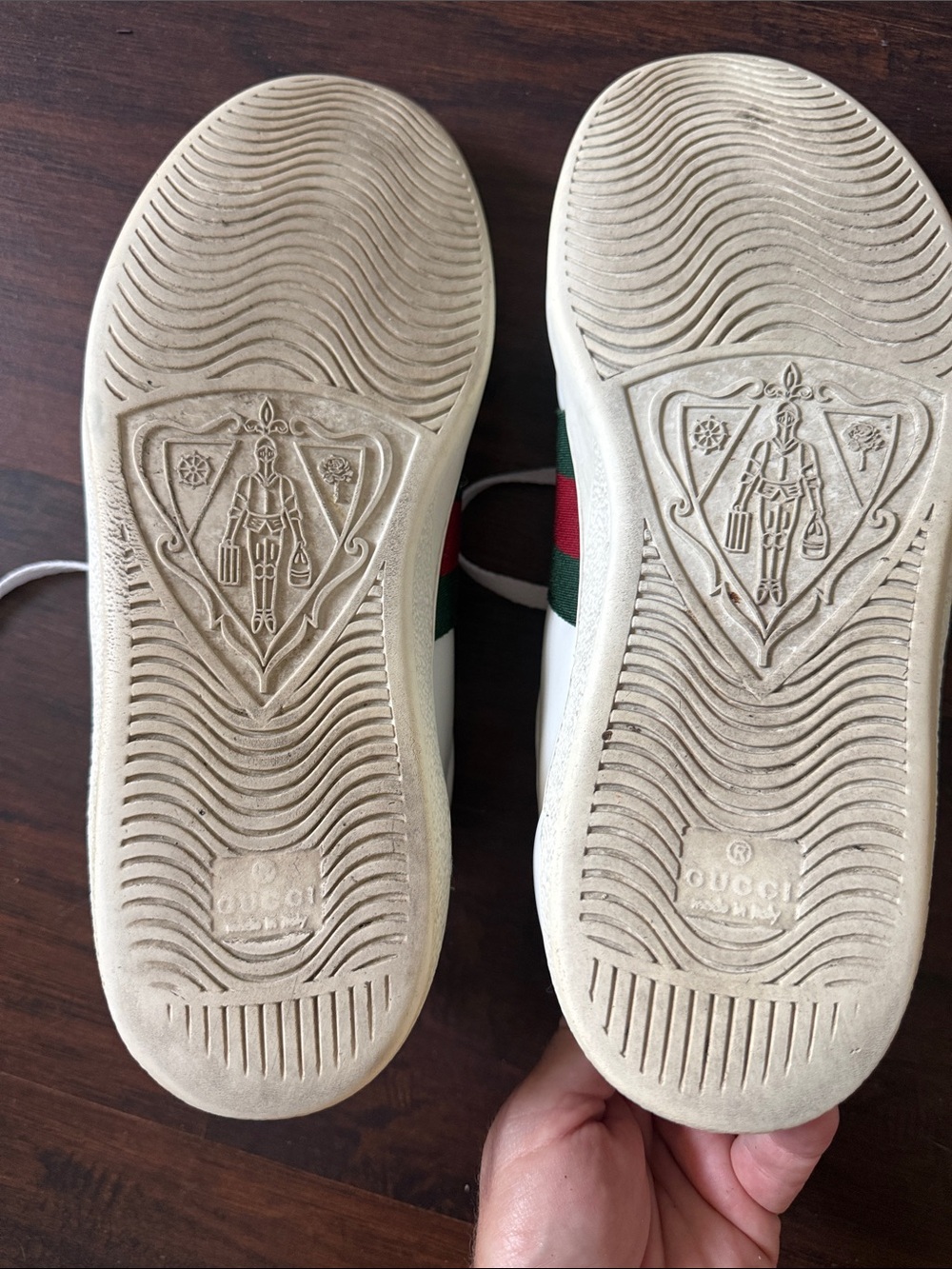 Gucci ACE White Leather Sneakers with Green and Red Web Stripe - Picture 8 of 10